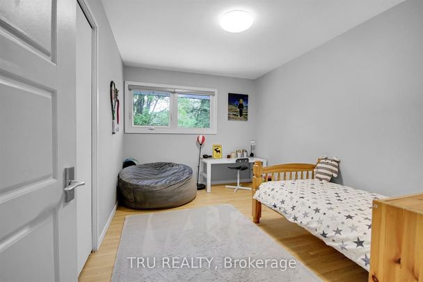 For Lease - 36 Varley Drive, Kanata, Ontario - Photo 1