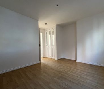 Truro Close, Rugeley, RUGELEY - Photo 2