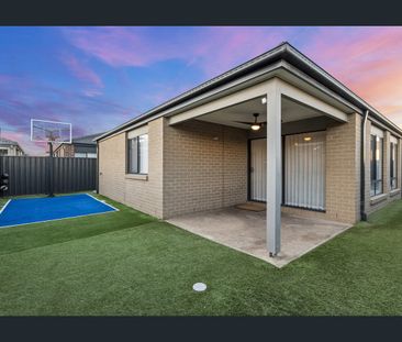 Modern Comfort Meets Family-Focused Design - Photo 4