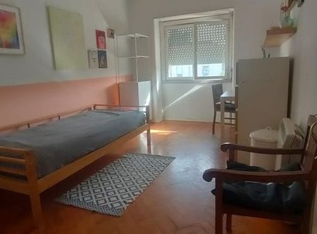 Avenida de Roma, Lisbon, Lisbon 1000-266 - Photo 2