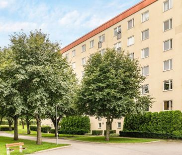 Södervägen, Täby - Photo 1