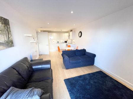 2 bedroom apartment to rent The Blake Building, Admirals Quay, Ocean Way, SO14 - Photo 2