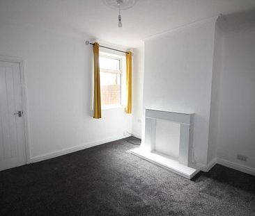 2 bed End of Terrace House - Photo 5