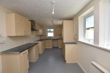 Hereford, Herefordshire, HR4 - Photo 5