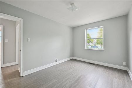 For Lease - 203 Nelson Street Unit# 1, Oakville, Ontario - Photo 4
