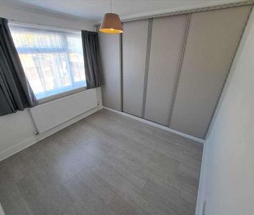 Tiverton Road, Edgware, HA8 - Photo 2