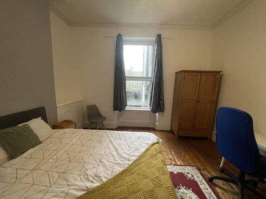 8 bedroom house share to rent - Photo 1
