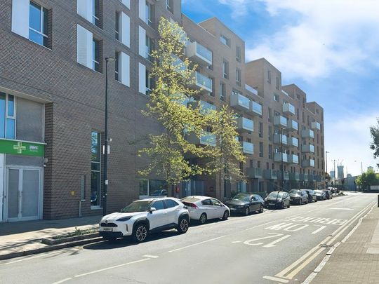 3 bedroom apartment to rent - Photo 1