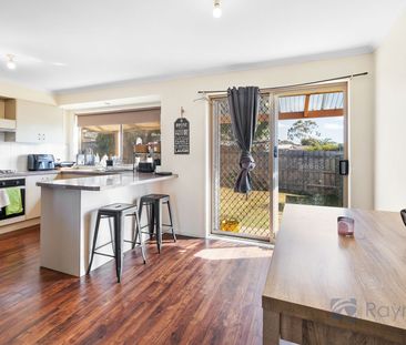 Classic 3 bedroom home, located in Darley - Photo 6