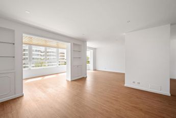 4 Bedroom Apartment with parking, Alto da Barra, Oeiras