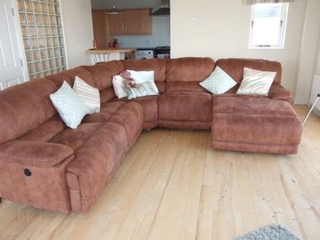 6 Dhu Varren (Student Let), Portrush, BT56 8EN - Photo 2