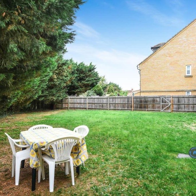 2 bedroom maisonette to rent - Photo 1