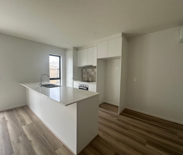MODERN NEW TWO BEDROOM UNIT WITH TWO BATHROOMS - Photo 1