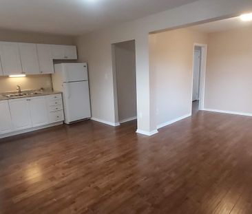 For Lease - 25B Cundles Road, Barrie, Ontario - Photo 4