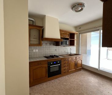 F2 - 5C RUE DE LA LIBERTÉ 71100 CHALON S/SAONE - Photo 3