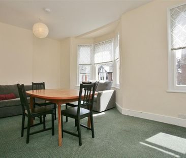 4 bedroom terraced house to rent - Photo 5