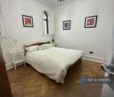 1 bedroom in a flat share to rent - Photo 5
