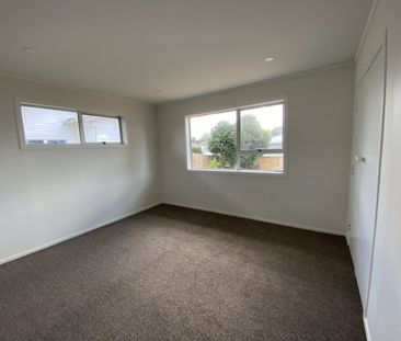 Family living in Putaruru - Photo 4