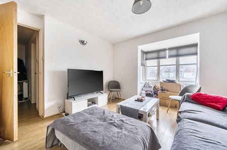 Medesenge Way, N13, London - Photo 3