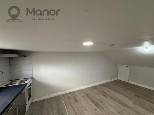 Studio to rent - Photo 1