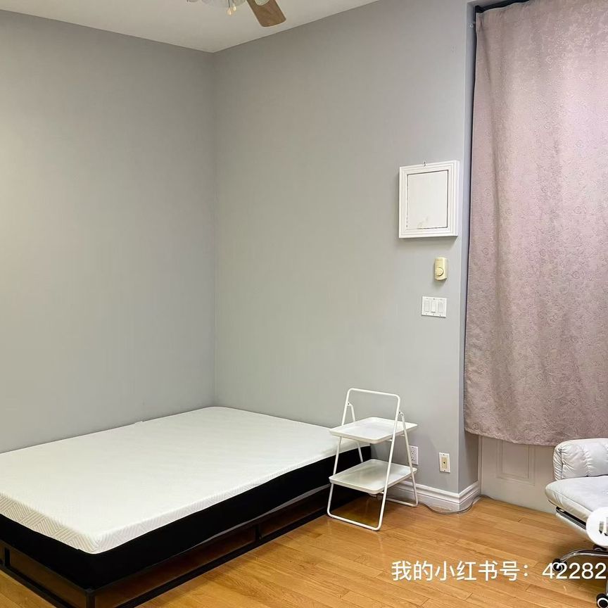 For Lease - 49 Viamede Crescent, Toronto, Ontario - Photo 1