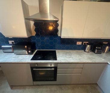 1 bedroom in a house share to rent - Photo 4