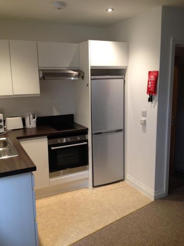 Studio to rent - Photo 5