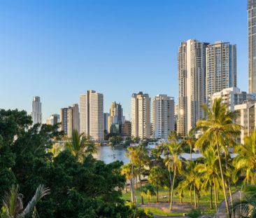 Stylish, Fully-Furnished Apartment in the Heart of Surfers Paradise - Photo 1