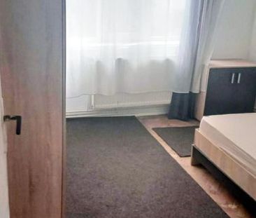 Inchiriez apartament 2 camere, semidecomandat - Fotografie 2