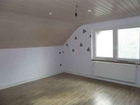 4 ZImmer-Dachgeschosswohnung in Euskirchen-Niederkastenholz - Foto 5