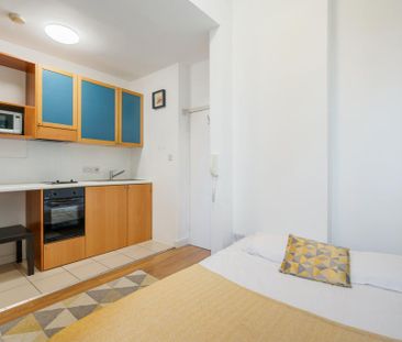 Flat 23 West Cromwell Road, Earls Court SW5 9QL - Photo 2