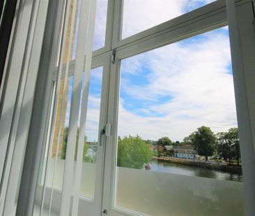 Old Town Hall, Market Square, Staines-Upon-Thames,TW18 - Photo 4