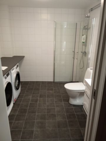 Radhus med fyra rum i centrala Berghem, Umeå! - Photo 3