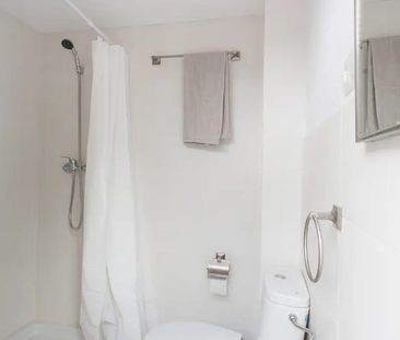 Carrer de València, Barcelona, Catalonia 08015 - Photo 5