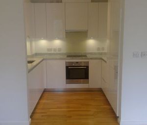 1 Bedrooms Flat to rent in Mirabelle Gardens, London, Stratford E20 | £ 307 - Photo 1