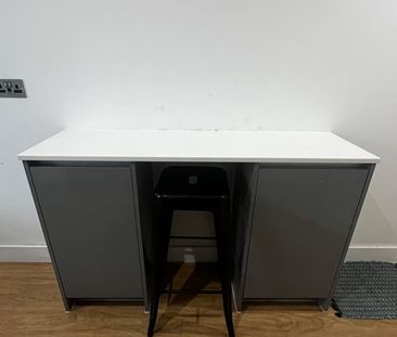 Studio Flat, West Point, M16 - Photo 3