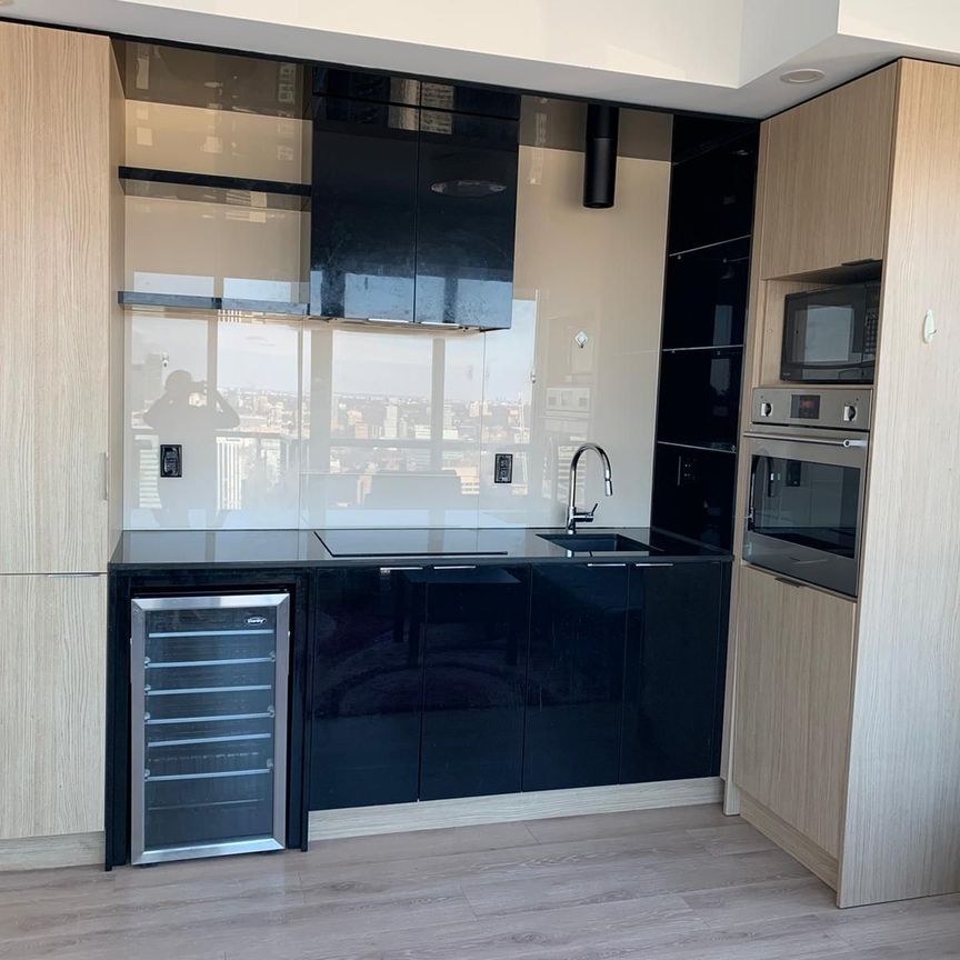 For Lease - 70 Temperance Street Unit# 5115, Toronto, Ontario - Photo 1
