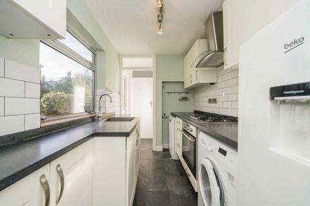 Ealing Road, TW8, London - Photo 5