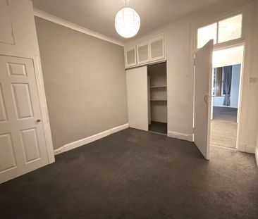 1 Bed Flat, Cumming Drive, G42 - Photo 3
