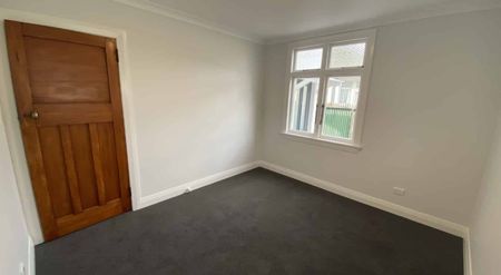 ONE BEDROOMS - CITY CENTRE - Photo 4