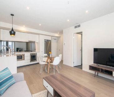 Luxurious Apartment in South Brisbane! - Photo 1