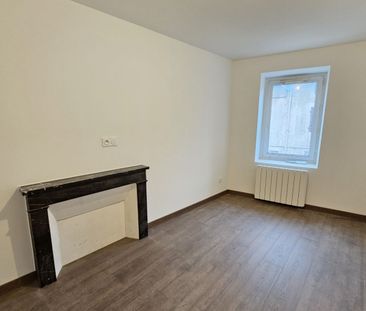 Location Appartement P3 Avec grand balcon rénové(e) Pont-de-veyle - Photo 4