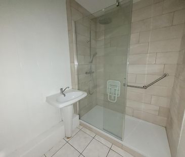 Location Appartement 2 pièces 49m² VALENCIENNES 59300 - Photo 5