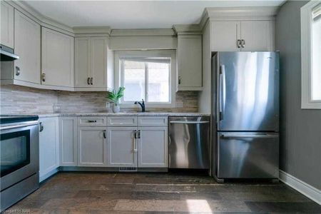 For Lease - 2256 Stanley Avenue Unit# #Main, Niagara Falls, Ontario - Photo 3