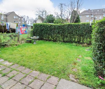 2 bedroom ground floor flat to rent - Photo 3