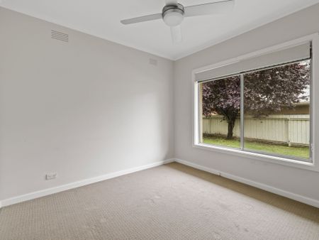 NEAT TWO BEDROOM UNIT - Photo 3