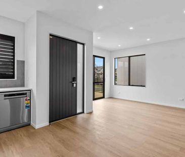 Pukekohe, 3 bedrooms - Photo 1