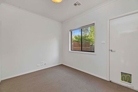 Spacious Family Home in Forde - Photo 5