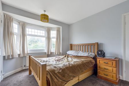 3 bedroom semi-detached house to rent - Photo 5