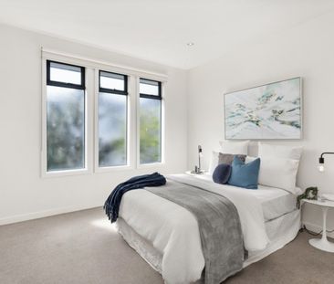 LOVELY TWO BEDROOM HOME IN GREAT LOCATION - Photo 1
